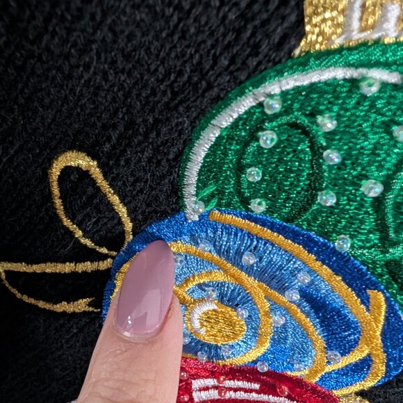 Vintage Tabi International Christmas Sweater Vest Medium Embroidered Ornaments - Picture 11 of 11